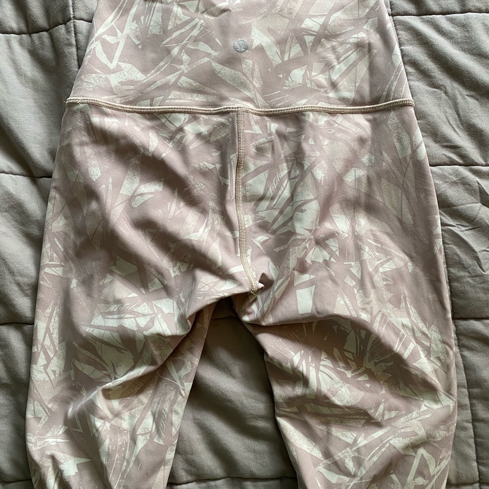 Lululemon leggings